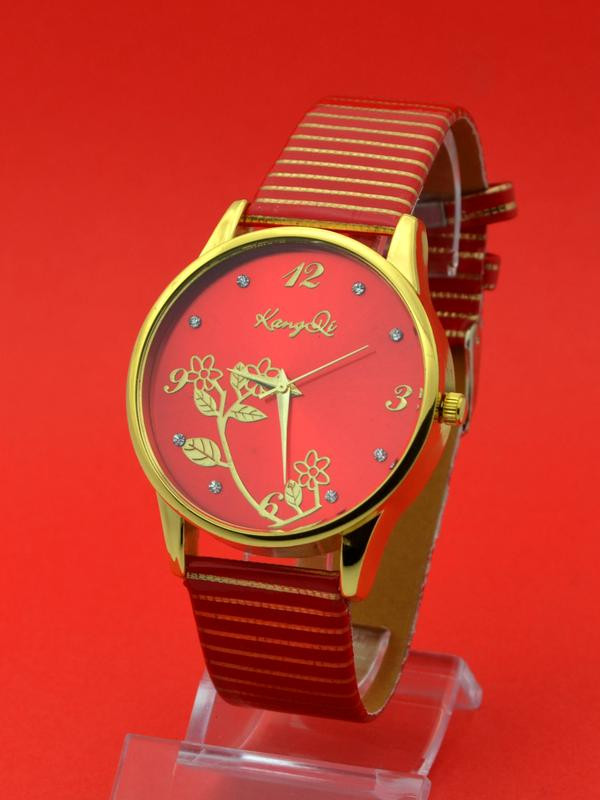 Часы с камнями